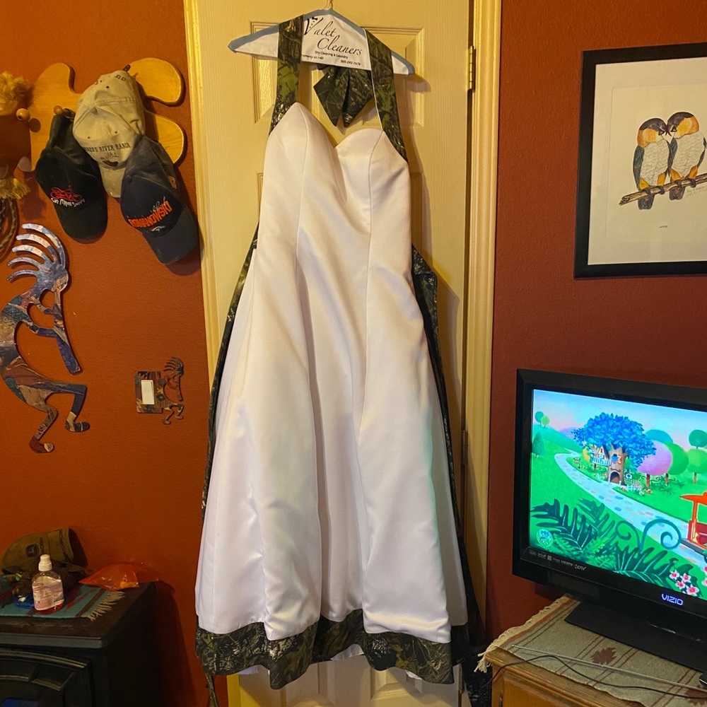Brand new wedding dress with camo